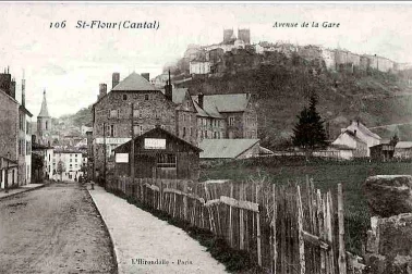 Saint-Flour Fauboug Avenue de la gare L Hirondelle