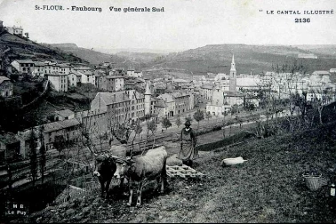 Saint-Flour Fauboug Vue generale sud