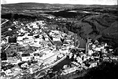 Saint-Flour Fauboug Vue d ensemble de la ville basse