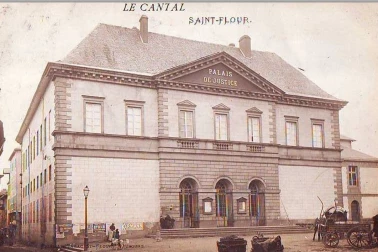 Saint-Flour ville haute - Le palais de justice