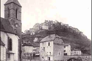 Saint-Flour ville basse Faubourg Pont Saint Odilon construit en 1404 par l abbe de Cluny