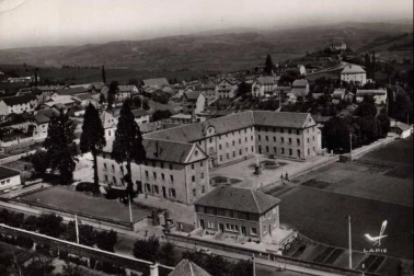 Saint-Flour ville haute - L Hopital
