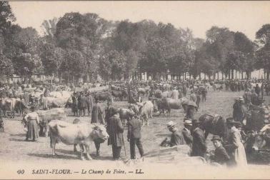 Saint-Flour Le champ de foire