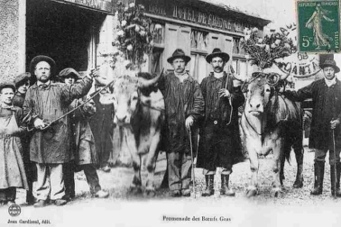 Saint-Flour Promenade des boeufs gras en 1908
