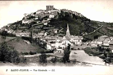 Saint-Flour ville basse Vue generale LL