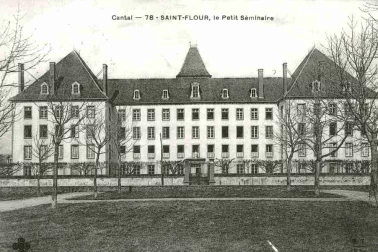 Saint-Flour ville haute - Le petit Seminaire