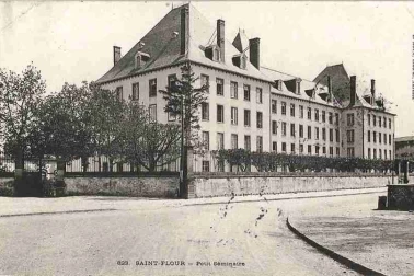 Saint-Flour ville haute - Petit Seminaire ville haute
