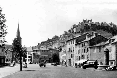 Saint-Flour ville basse Le faubourg en 1954