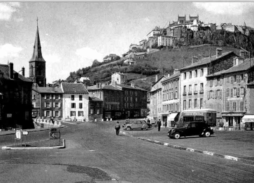 Ville basse place de la Liberté