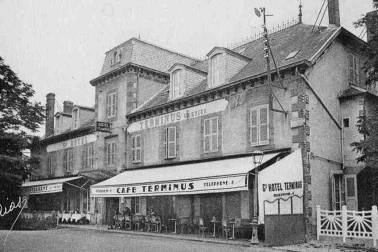 Saint-Flour vile basse Hotel Terminus en ville basse