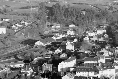 Saint-Flour ville basse Vue aerienne du quartier de la gare