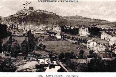 Saint-Flour Vue generale du faubourg