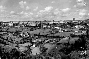 Saint-Flour Vue panoramique de la ville