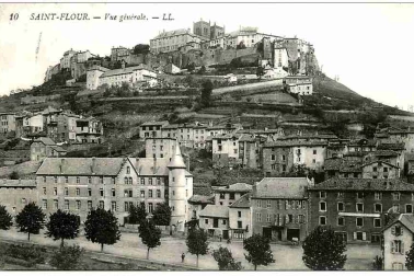 Saint-Flour faubourg Vue generale en 1923