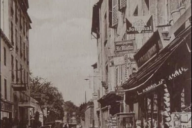 Saint-Flour ville haute - Rue du College et Grand Hotel Promayrat