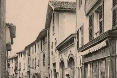 Saint-Flour ville haute - Rue de Bellay