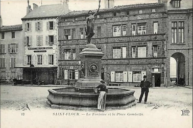Saint-Flour ville haute - La fontaine et la place Ganbetta