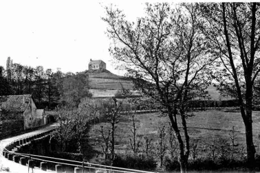 Saint Flour Le calvaire en ville haute