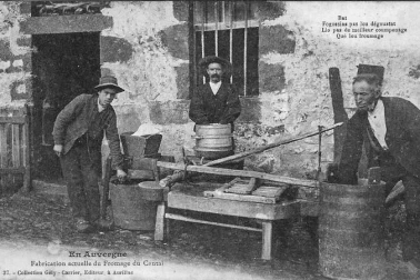 Fabrication actuelle du fromage du Cantal