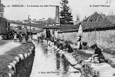 Les laveuses aux bains Perret