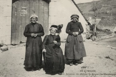 Paysannes des environs de Riom-es-Montagne