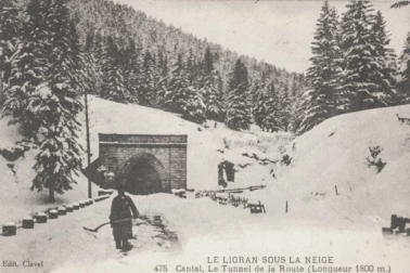 Le tunnel de la route longueur 1800 m