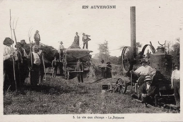 La vie aux champs la batteuse en Auvergne