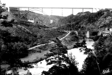 Le Viaduc de Garabit sur la vallee
