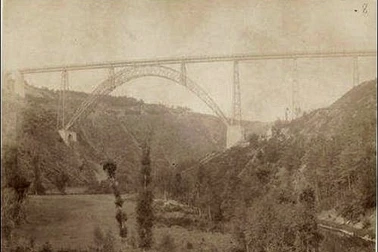 Le Viaduc de Garabit la vallee