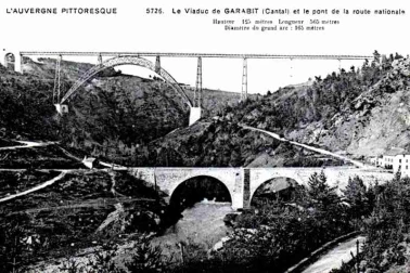 Le Viaduc de Garabit et le pont de la route nationale