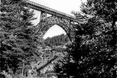 Viaduc de Garabit sur la route