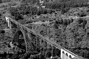 Viaduc de Garabit vue aerienne