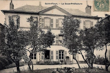 Saint-Flour ville haute - La sous prefecture