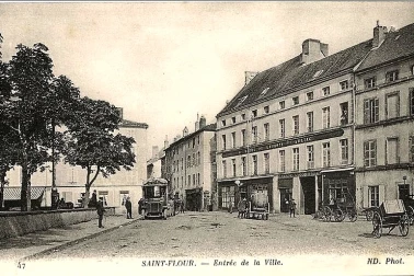 Saint-Flour ville haute - Entrée de la ville haute