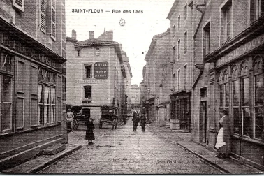 Saint-Flour ville haute - Rue des Lacs