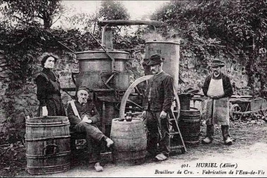 Huriel Allier - bouilleur de cru fabrication de l  eau-de-vie