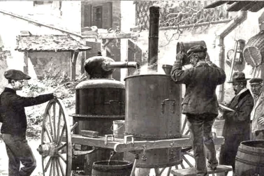 Les bouilleurs de cru et leur alambic