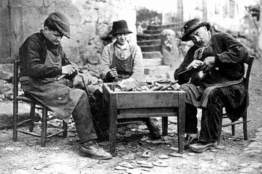 Parlan Cantal  le cordonnier du village