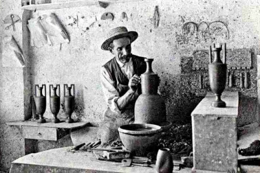 Poterie un tourneur  le potier d  art