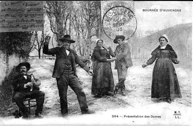 Le folklore Auvergnat La bourree auvergne presentation des dames