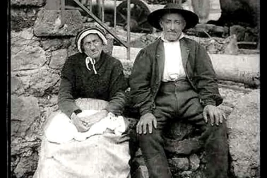 Les Auvergnats l Auvergne Heureux couple