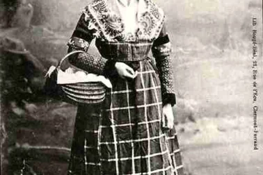 Les Auvergnats l Auvergne Costume montagnard