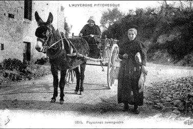 Paysannes Auvergnates - l-auvergne pittoresque