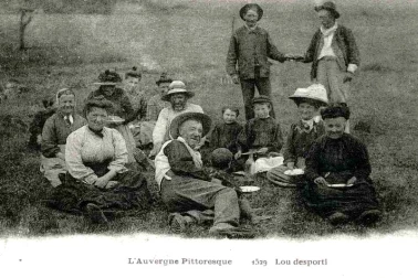 L Auvergne pittoresque le casse-croute en campagne et en famille