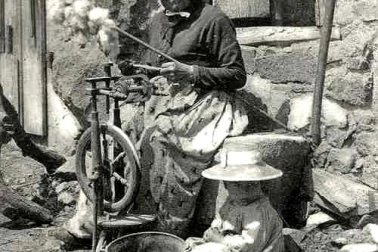 Une Fileuse en 1906
