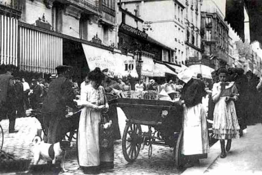Le marche dans la rue