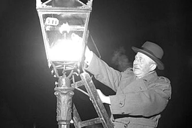 Allumeur de reverberes en 1953