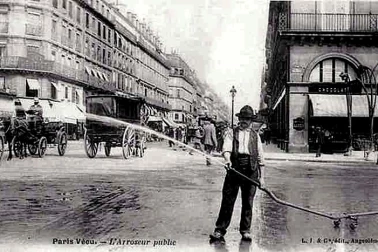 Les petits metiers du Paris antan L arroseur public