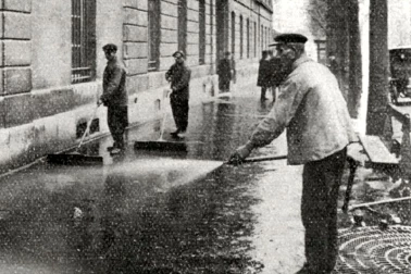 Le nettoyage des rues avant 1920 Voirie arroseur