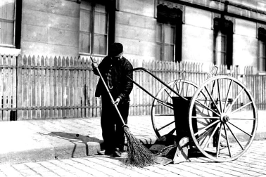 Paris est plus propre aujourd hui qu il y a 100 ans Le nettoyage des rues a evolue dans la capitale